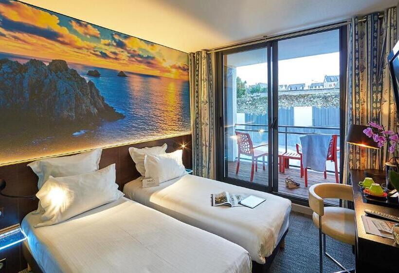 Номер Стандарт Вид на Бассейн, Le Thalassa Hôtel & Spa
