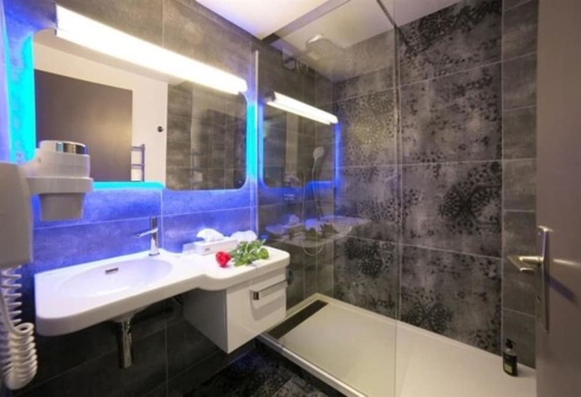Семейный Номер Вид на Море, Le Thalassa Hôtel & Spa