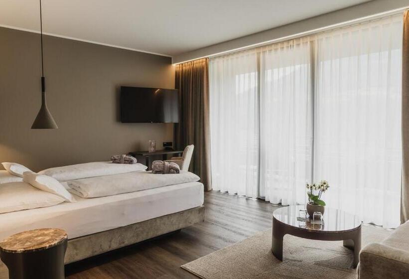 Люкс Вид на Бассейн, Klein Fein Hotel Anderlahn