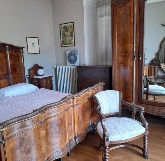 Номер Стандарт Вид на Озеро, Albergo Milano 1920