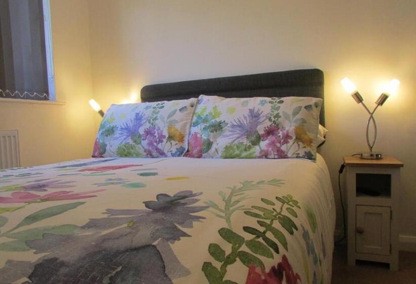 Номер Стандарт, Barnes Fell Apartments