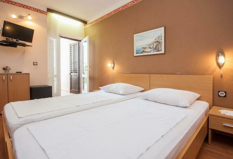 발코니 가든 전망 스탠다드 룸, Villa Daniela