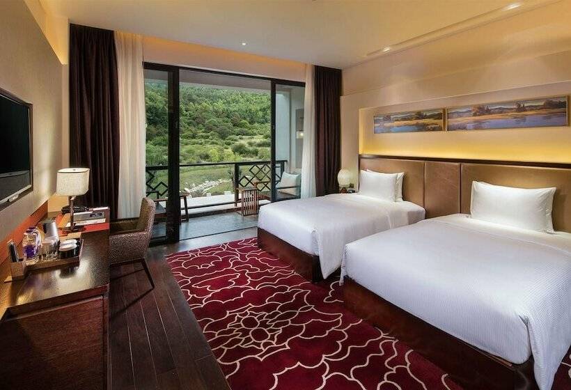 스탠다드 룸, Hilton Linzhi Resort
