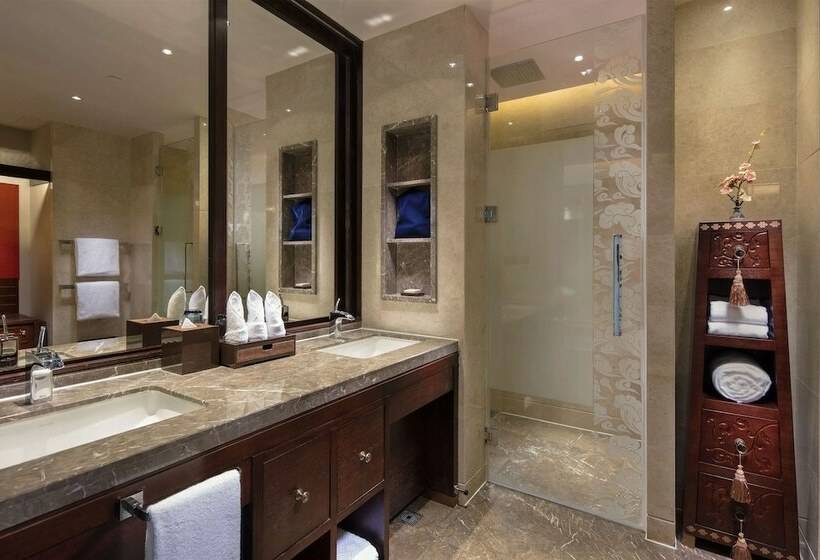 스탠다드 룸, Hilton Linzhi Resort