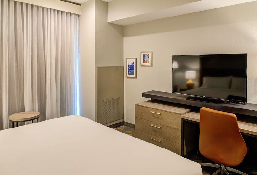 Люкс Адаптированный для Инвалидов, Holiday Inn Hotel & Suites   Houston West   Katy Mills, An Ihg