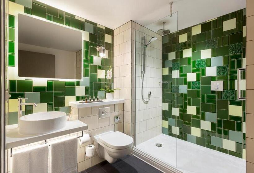 Номер Стандарт, Indigo   Cardiff, An Ihg