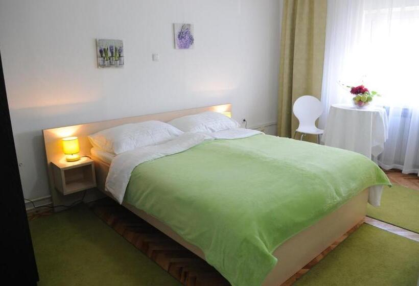 اتاق استاندارد, Rooms Stella