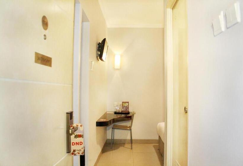 חדר דלוקס, Collection O Manggis Inn