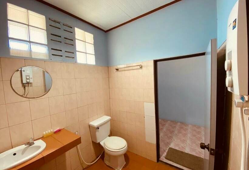 Bungalow Familiare, Phupha Bungalow Haad Rin