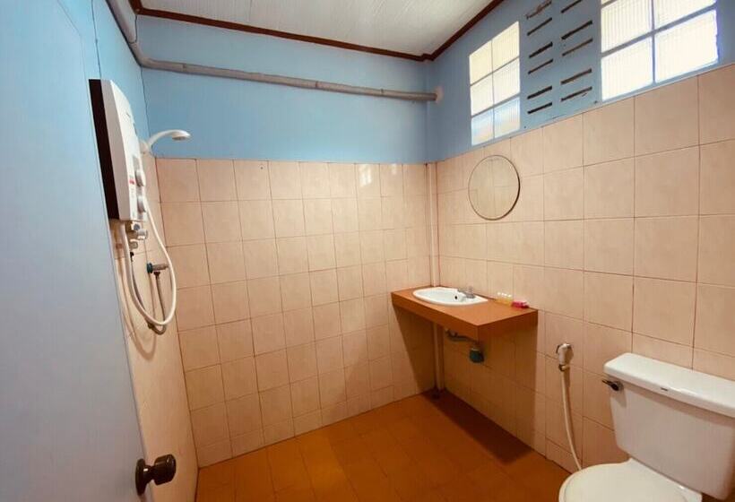 Bangalô Standard, Phupha Bungalow Haad Rin