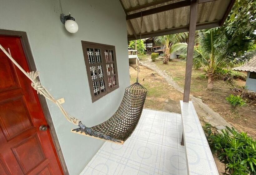 Bangalô Standard, Phupha Bungalow Haad Rin