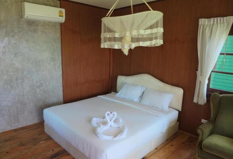 Superior bungalow with sea view, Bangbaobeach Resort