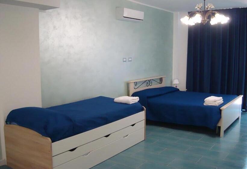 Четырехместный Номер Стандарт, Guest House Mare E Luna