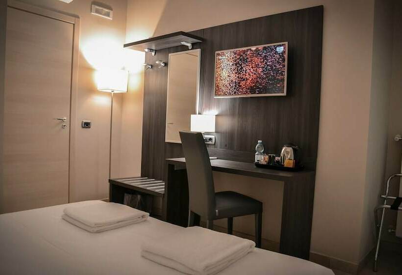 Family Suite, Brain Rooms & Suite