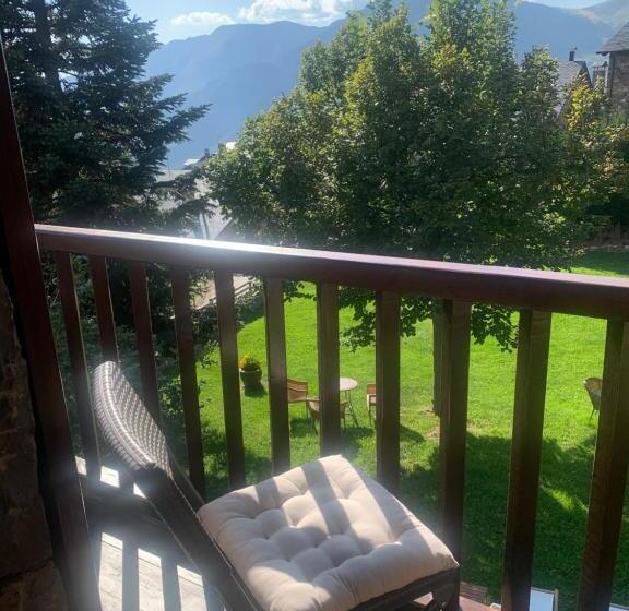 Quarto standart com varanda, El Xalet De Taüll Hotel Rural