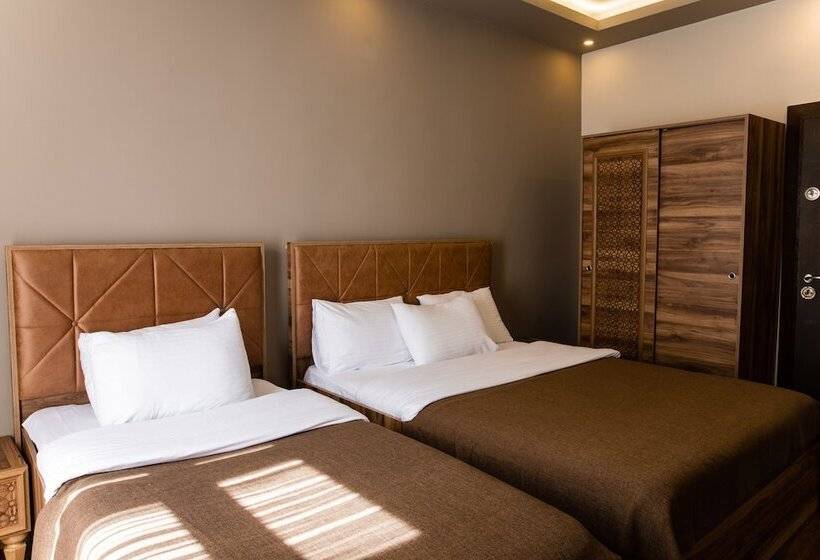 Habitación Triple Deluxe, Taksim Mood