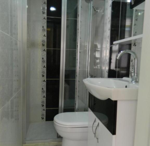 Habitación Triple Estándar, Taksim Mood
