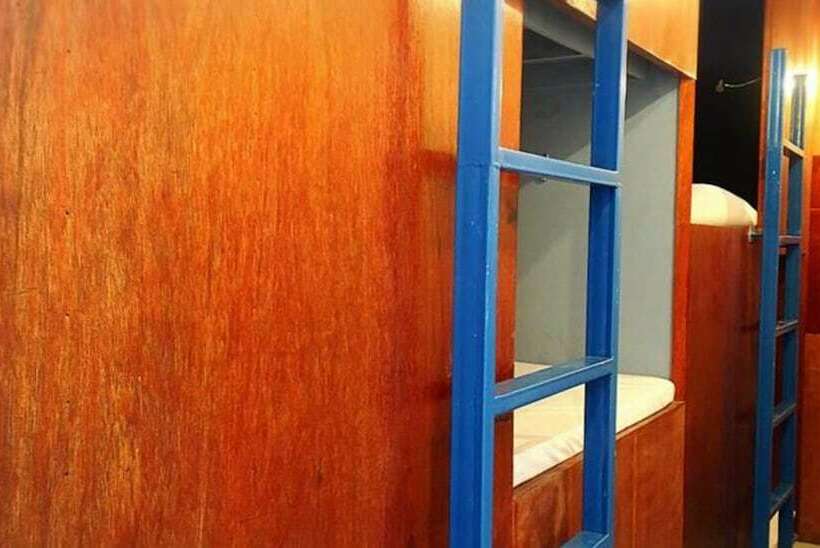 Кровать в Общей Комнате, Wire Hostel Patong