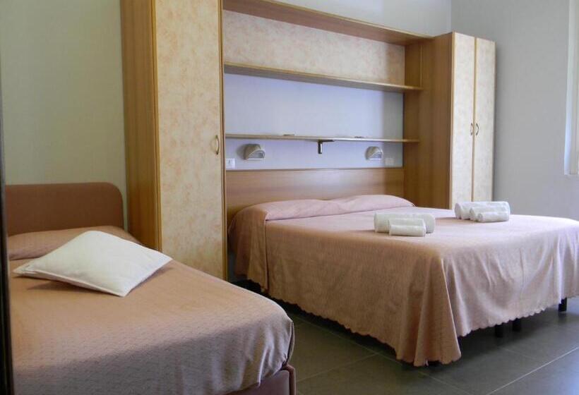 اتاق استاندارد سه نفره, Parma Mare