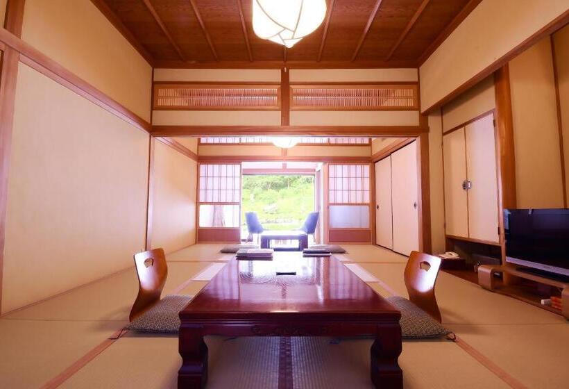 Полулюкс, 高野山 宿坊 不動院  Koyasan Shukubo Fudoin