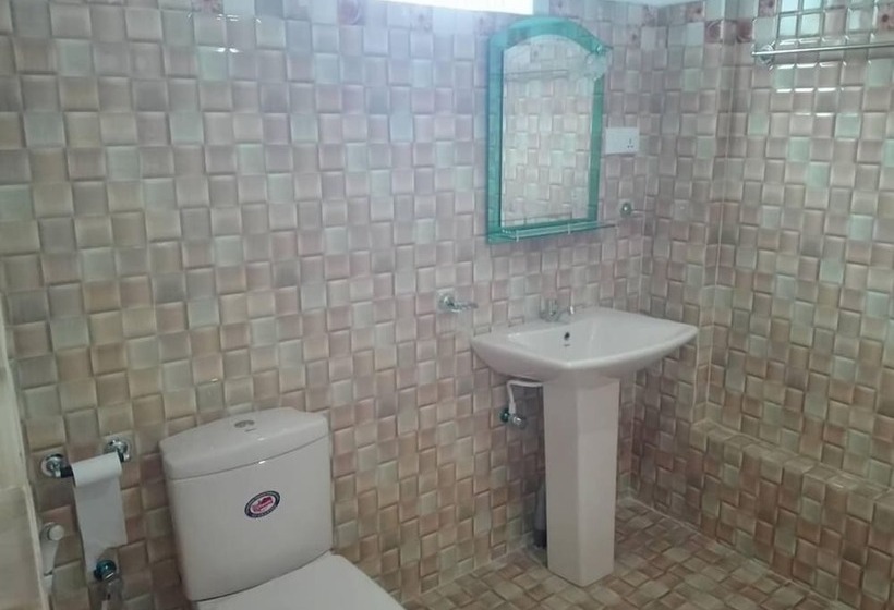 اتاق لوکس سه تخته, Elliot Nature Resort