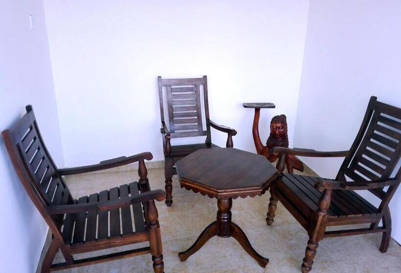 اتاق لوکس خانوادگی, Elliot Nature Resort