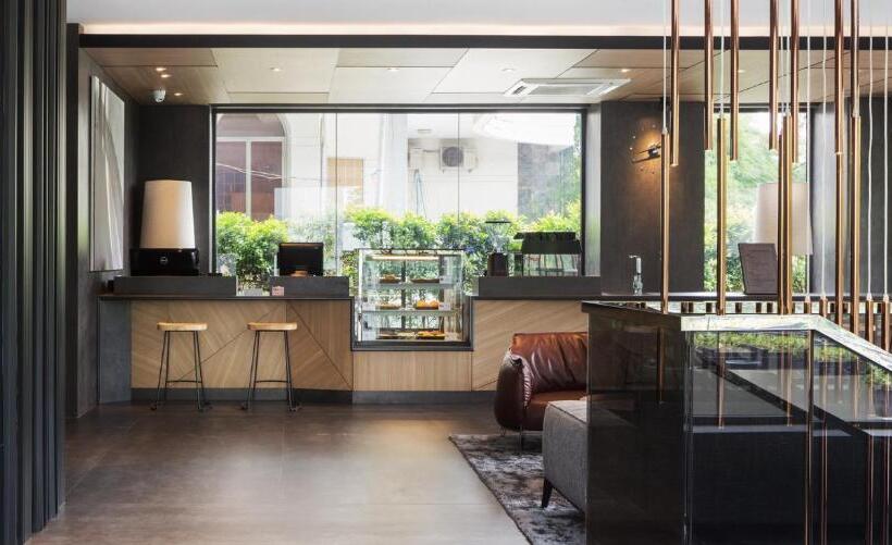 베이직 스튜디오, One Residence Hotel & Apartment