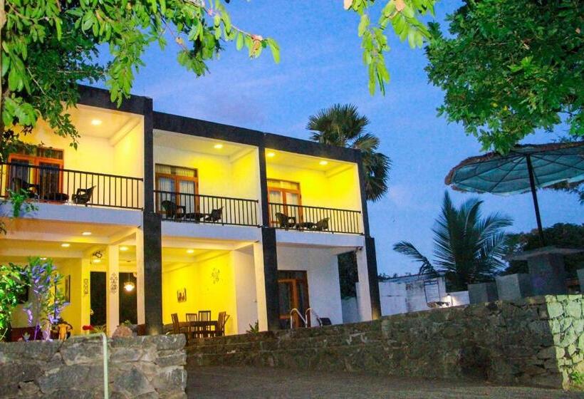 Трехместный Номер Deluxe, Amelia Resort
