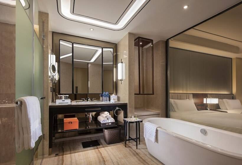 Номер Executive, Hilton Fuzhou
