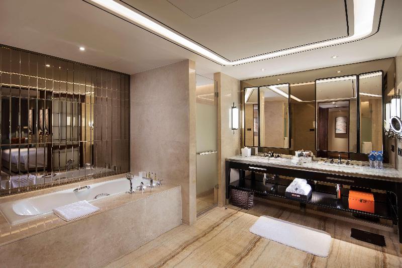 Люкс Кровать Кинг, Hilton Fuzhou
