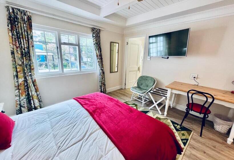 Номер Комфорт, Sunny Cove Manor
