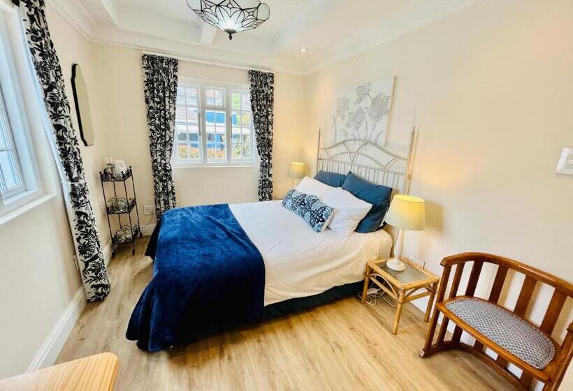 Номер Стандарт, Sunny Cove Manor