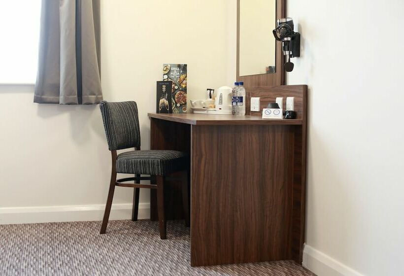 Семейный Номер, Willows, Blackburn By Marston's Inn