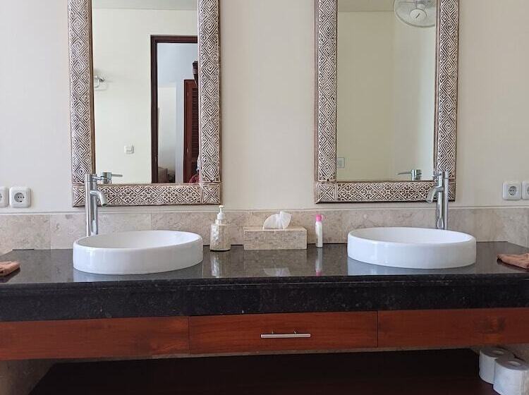 Вилла 2 Спальни, Aloka Bahari Villas