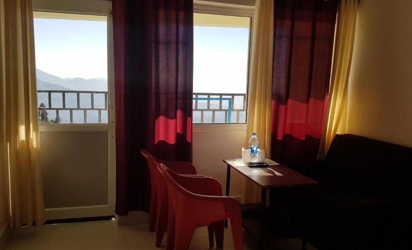חדר סופריור, Garhwali Inn