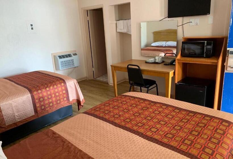 스탠다드 룸 더블 침대 2개, Towne Inn
