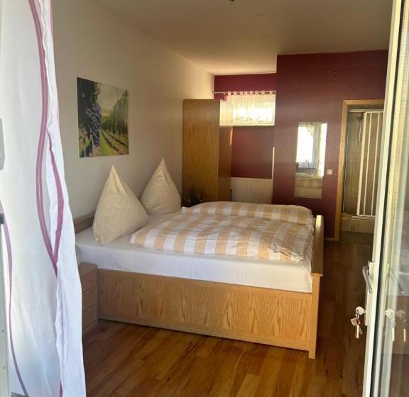 Номер Стандарт с Балконом, Bed And Breakfast   Rheingauer Hof