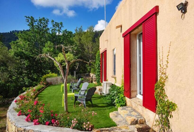 Номер Стандарт, B&b L'estuve Provencale