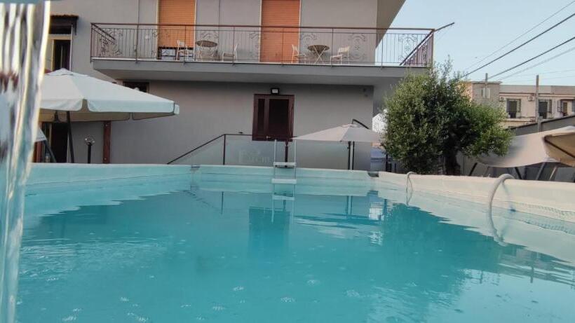 اتاق استاندارد چهار تخته, B&b S Home