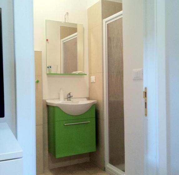اتاق استاندارد سه نفره, L Antico Borgo