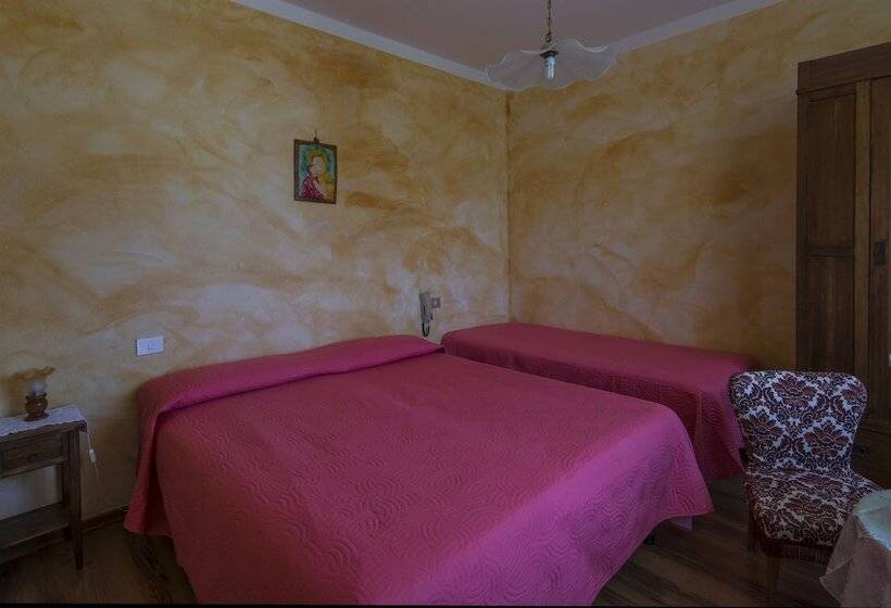 バス共有のスタンダードルーム, B&b Locanda Sant'antimo