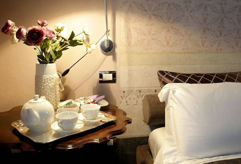 اتاق استاندارد, Residenza D Epoca  Santa Caterina