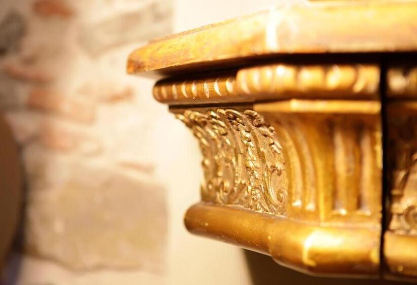 اتاق لوکس, Residenza D Epoca  Santa Caterina
