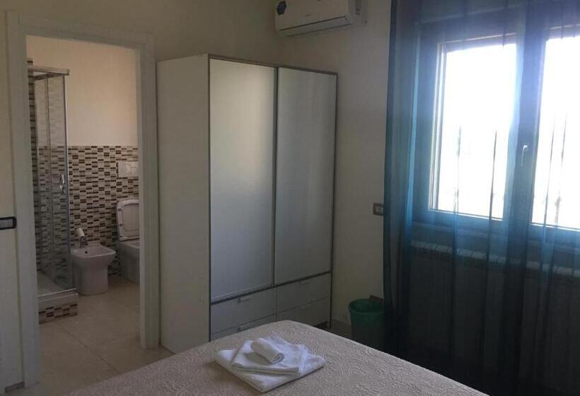 اتاق استاندارد سه نفره, Bed&breakfast Riccio&lella