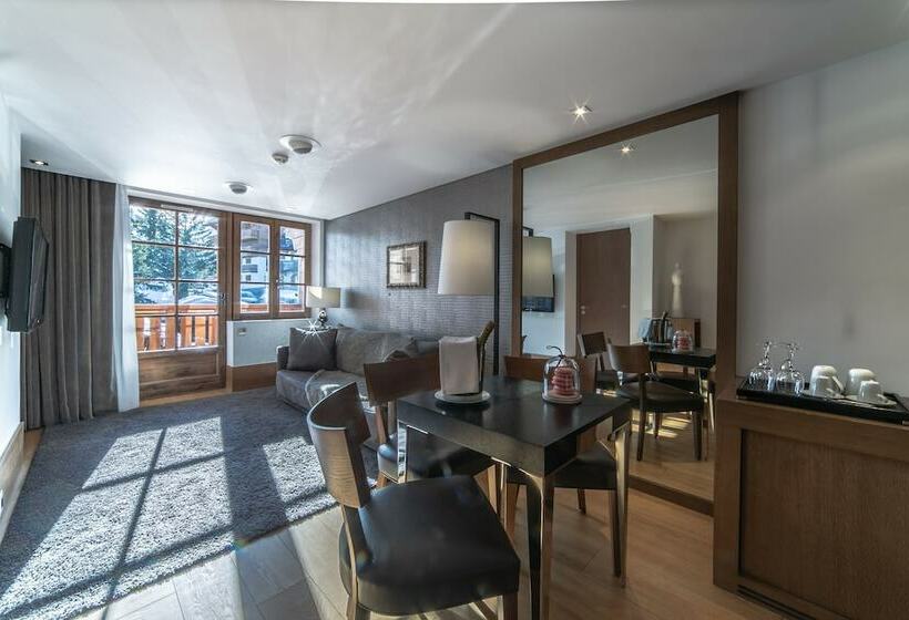 Президентский Люкс, Hôtel Le Strato