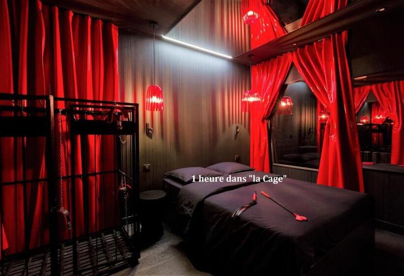 اتاق لوکس با وان آب گرم, Love Hôtel   Adults Only