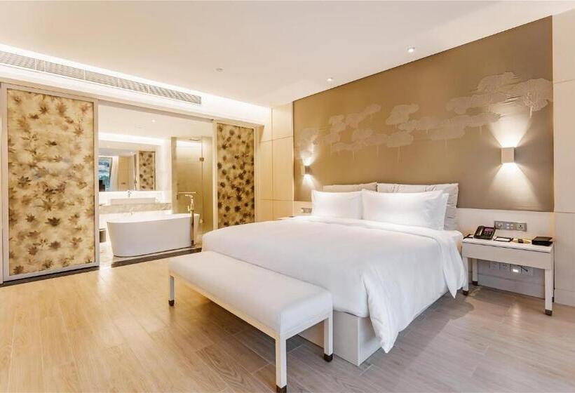 豪华湖景房, Palace Resort Yalong Bay Sanya