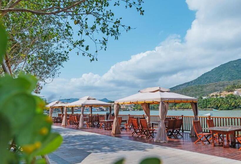 プールビュースタンダードルーム, Palace Resort Yalong Bay Sanya