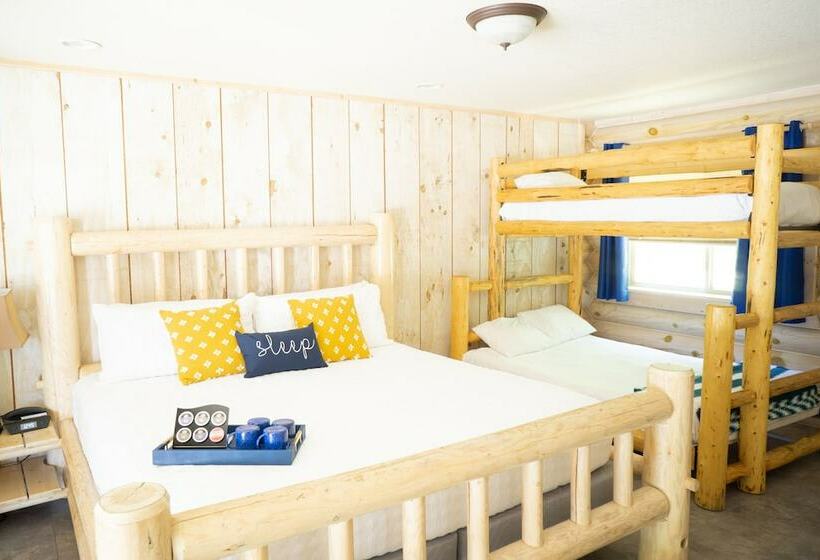 Семейный Номер, Log Inn Bonners Ferry