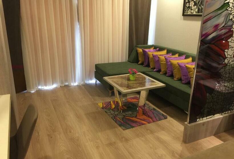 Pokój Standard Widok Boczny Morze, Delphin Be Grand Resort